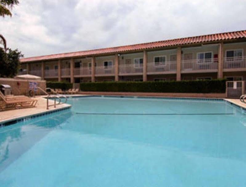 Travelodge By Wyndham Orange County Airport/ Costa Mesa Esterno foto